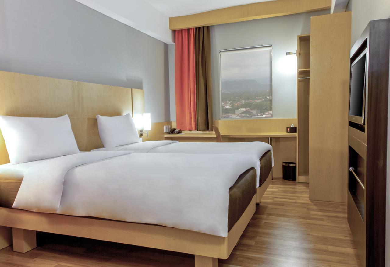 Ibis Padang Hotel Eksteriør billede